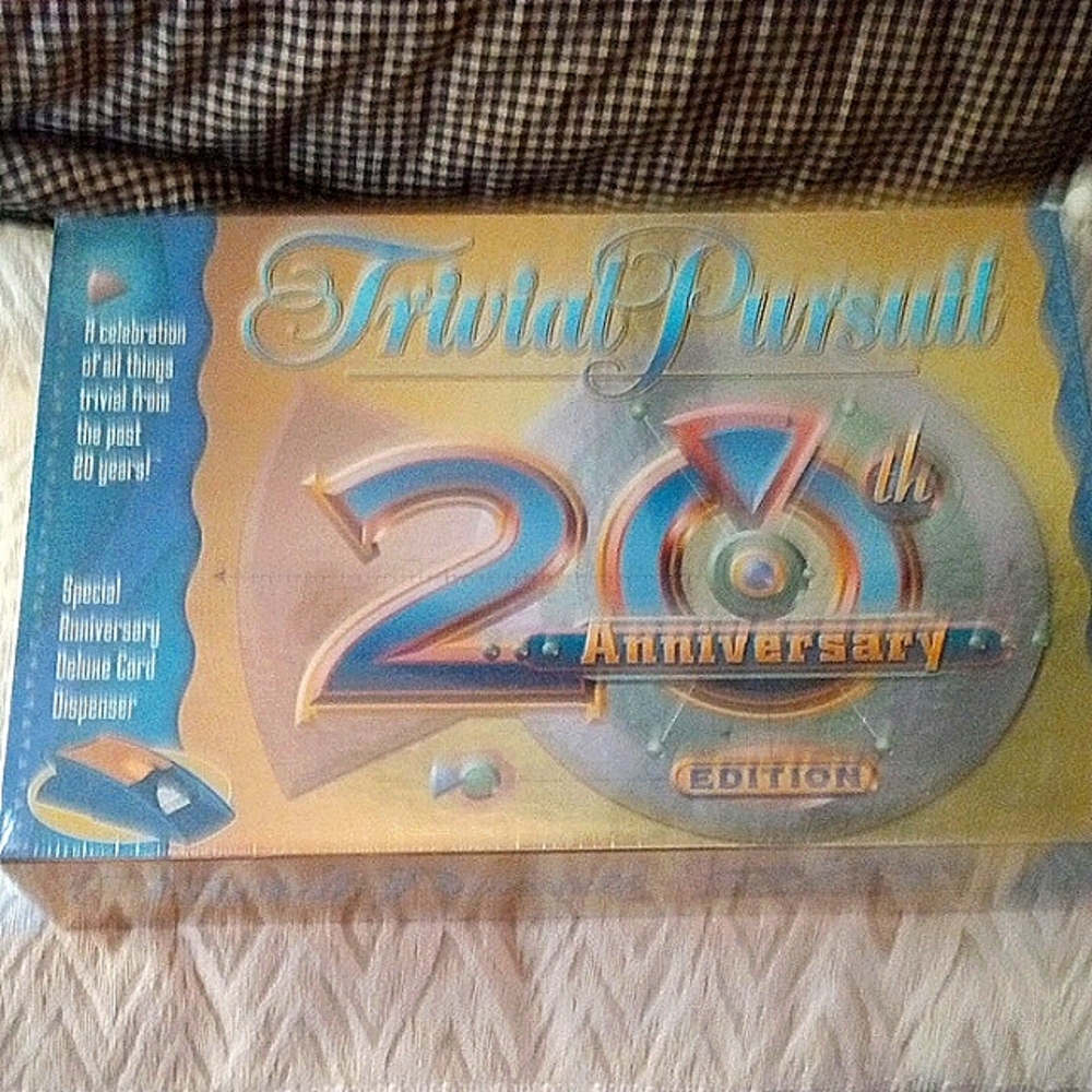 Trivial Pursuit NEW 20th Anniversary Game